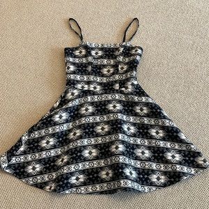 Sam Edelman - Aztec Print “Prairie Dreamer” Mini Dress - Sz 4